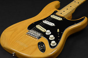 Used Fender USA / 1976 Stratocaster Natural from JAPAN EMS