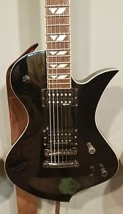 Fernandes Ravelle Deluxe With Sustainer & Seymour Duncan JB Bridge Pickup