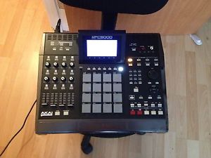 Akai MPC 5000 ...