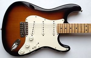 Fender American Special Stratocaster Electric Guitar USA Sunburst 2009 w/HSC
