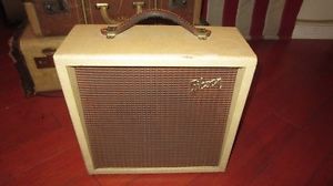 Vintage Original And Remarkably Clean Circa 1961 Gibson GA-5 Small Combo Amp