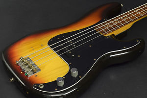 Used Fender / Made 1977 Precision Bass Sunburst Rosewwod Fingerboard S / N S7517