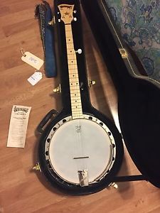 Deering Left Handed Goodtime Banjo