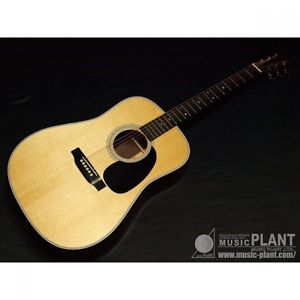 Martin D-28 NAT w/hard case Free shipping Guiter Bass From JAPAN #J254