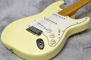 Used Fender USA Fender USA / American Standard Stratocaster Vintage White