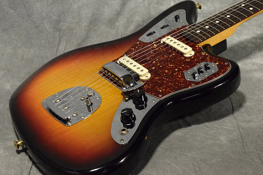 Used Fender USA Fender USA / American Vintage '62 Jaguar 3 Color Sunburs