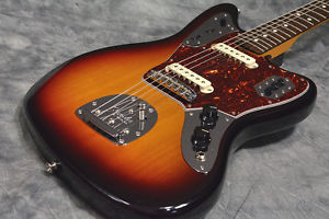 Used Fender USA / American Vintage 62 Jaguar 3-Color Sunburst from JAPAN EMS