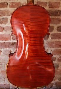 An Old Very Nice Viola Labeled "Antonius Stradiuarius" !!!