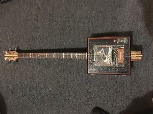 Cigar box guitar/ JDiChiara Custom(youtubelink)