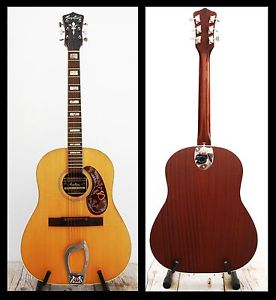 1978's HAGSTROM J-45 in very mint conditions