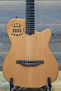 Godin Multiac ACS Slim Cedar Natural "SF" SA Classical Guitar w/ Bag - #17305116