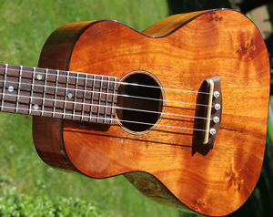 Kanilea KANILE’A Super Tenor solid koa, made in Hawaii with Case