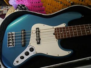 FENDER USA 5 STRING JAZZ BASS.