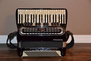 Stradavox double chamber accordion accordian