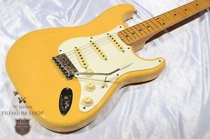 Fender Japan 1994 ST54-70AS Yellow Used Electric Guitar Free Shipping