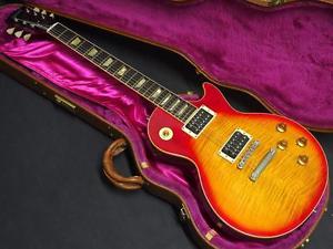 Gibson: Electric Guitar Les Paul Classic Plus Heritage Cherry Sunburst 1994 USED