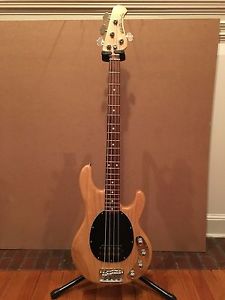 Ernie Ball Music Man Stingray Bass 4 String Active Natural Ash. 2001