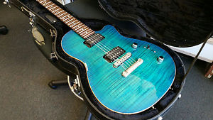Tom anderson Atom hollow w/case
