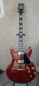 VINTAGE YAMAHA SA2000 ELECTRIC GUITAR, SEMI-HOLLOW, ES-335, JAZZ