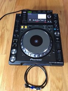 PIONEER CDJ-2000NXS NEXUS DIGITAL DJ TURNTABLE S/N , BLACK w/ETHERNET& POWER CBL