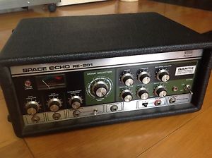 Roland RE-201 space echo analog tape delay reverb in beautiful condition & cover
