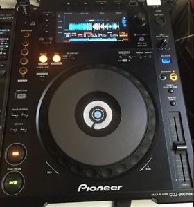 Pioneer DJ CDJ-900NXS NEXUS Professional Multi-Player CDJ900
