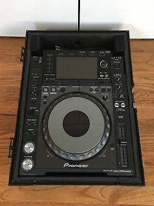 Pioneer CDJ-2000 Nexus