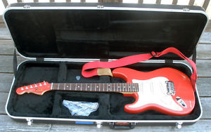 G&L LEGACY LEFTY LEFT HANDED FULLERTON RED MATCHING HEADSTOCK LEO FENDER USA