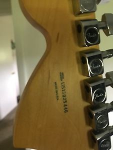 Fender American Special Stratocaster Electric Guitar With Case