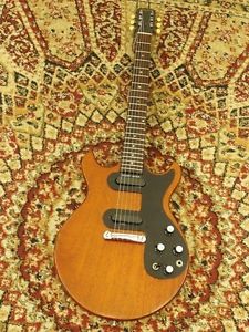 Gibson Melody Maker 1965 Vintage Double Cutaway Model E-Guitar Free Shipping