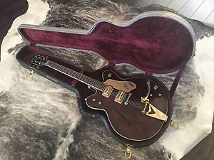 Gretsch 6122 model 1963 Chet Atkins Country Gentleman w/original case, and strap