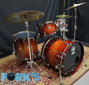 Yamaha Live Custom 4pc drum set 10 12 16 22