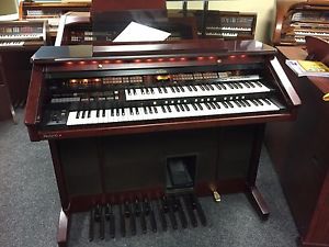 Roland Atelier AT80R Electronic Home Organ