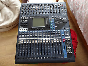 Yamaha 01v96 mixer