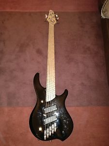 dingwall fanned fret five string bass
