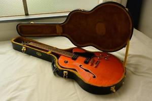 LIMITED OFFER PRICE!! YAMAHA AES1500 SEMI ACCOUSTIC NEAR MINT CONDITION