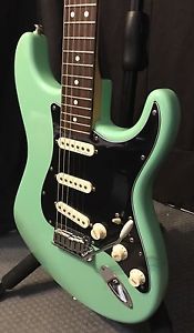 Fender Jeff Beck Stratocaster Made In USA 2000 Surf Green Electric Guitar Used