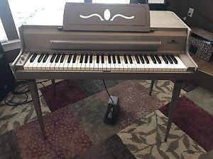 Wurlitzer 140B Electric Piano 64-Key Keyboard w/ Legs, Pedal, Lid and Bench