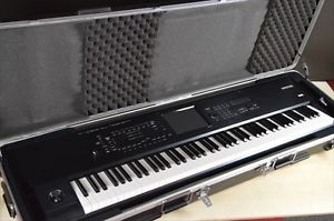 KORG KRONOS-88 Used Synthesizer  w/ Hard case