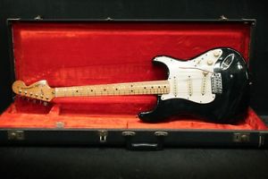 Fender 1974 Stratocaster (B/M) w/hardcase/512