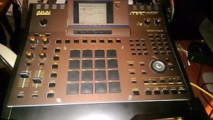 Akai MPC 4000 (READ DESCRIPTION)