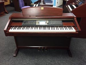 Yamaha Clavinova CVP205M Digital Piano