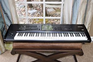 Korg Kronos-73 Keyboard Synthesizer