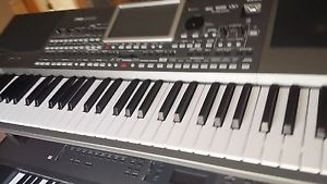 KORG PA900 CON RITMOS Y SAMPLES DEL N364,M1,D50,DX7,BANDA Y NORTENO.