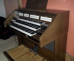 Johannus Kirchenorgel / Barockorgel / 3 Manuale / Vollpedal