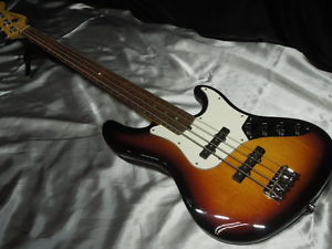 Fender: Electric Bass American Deluxe Jazz Bass USED