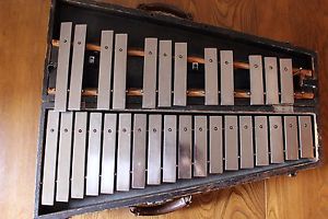 Deagan Standard Bells Glockenspiel model 1514 2 1/2 octaves (G to C)  Video!