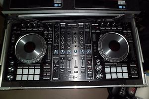 Pioneer DDJ SZ DJ Controller with Full Size Platter and 4ch Deck Control DDJ-SZ