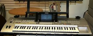 Yamaha Tyros keyboard