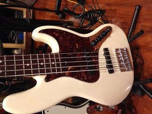 Fender standard 5 string bass Made in U.S.A. Active electronics